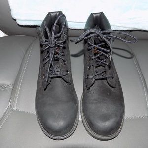 Timberland Black Classic Boots 10710 Size 2 Boy's